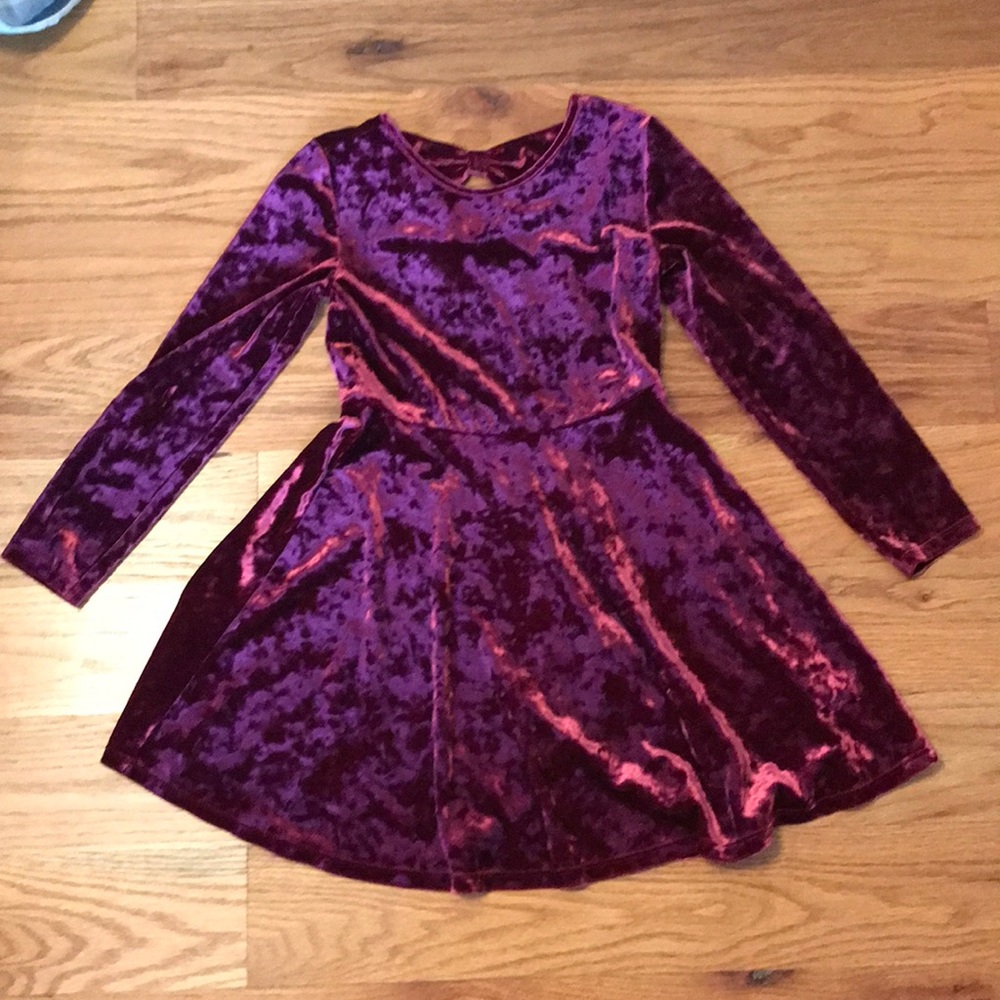 Children’s Place size 5/6 maroon/burgundy/wine velvet dress